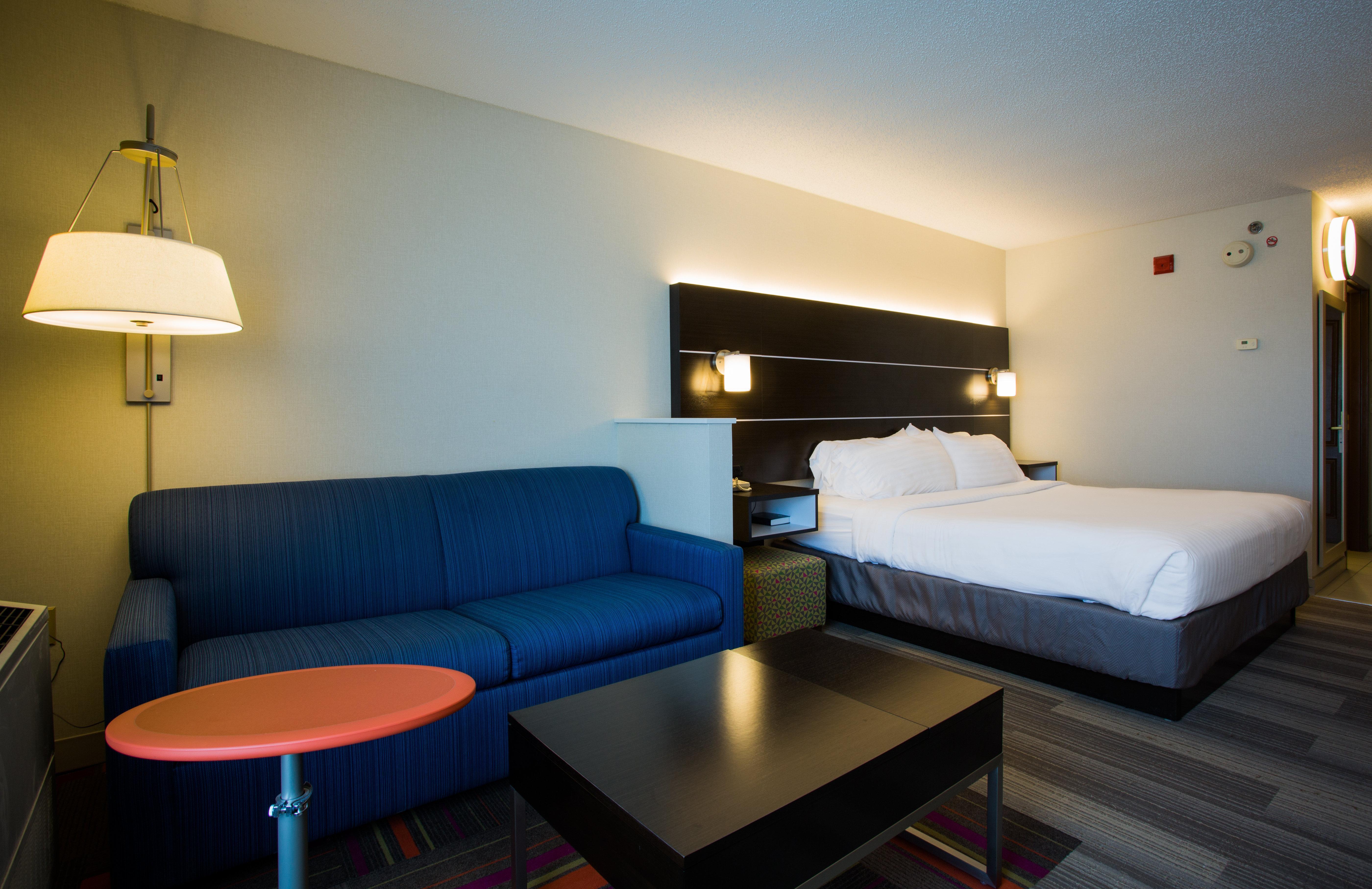 Holiday Inn Express Hotel & Suites Reading By Ihg Екстериор снимка