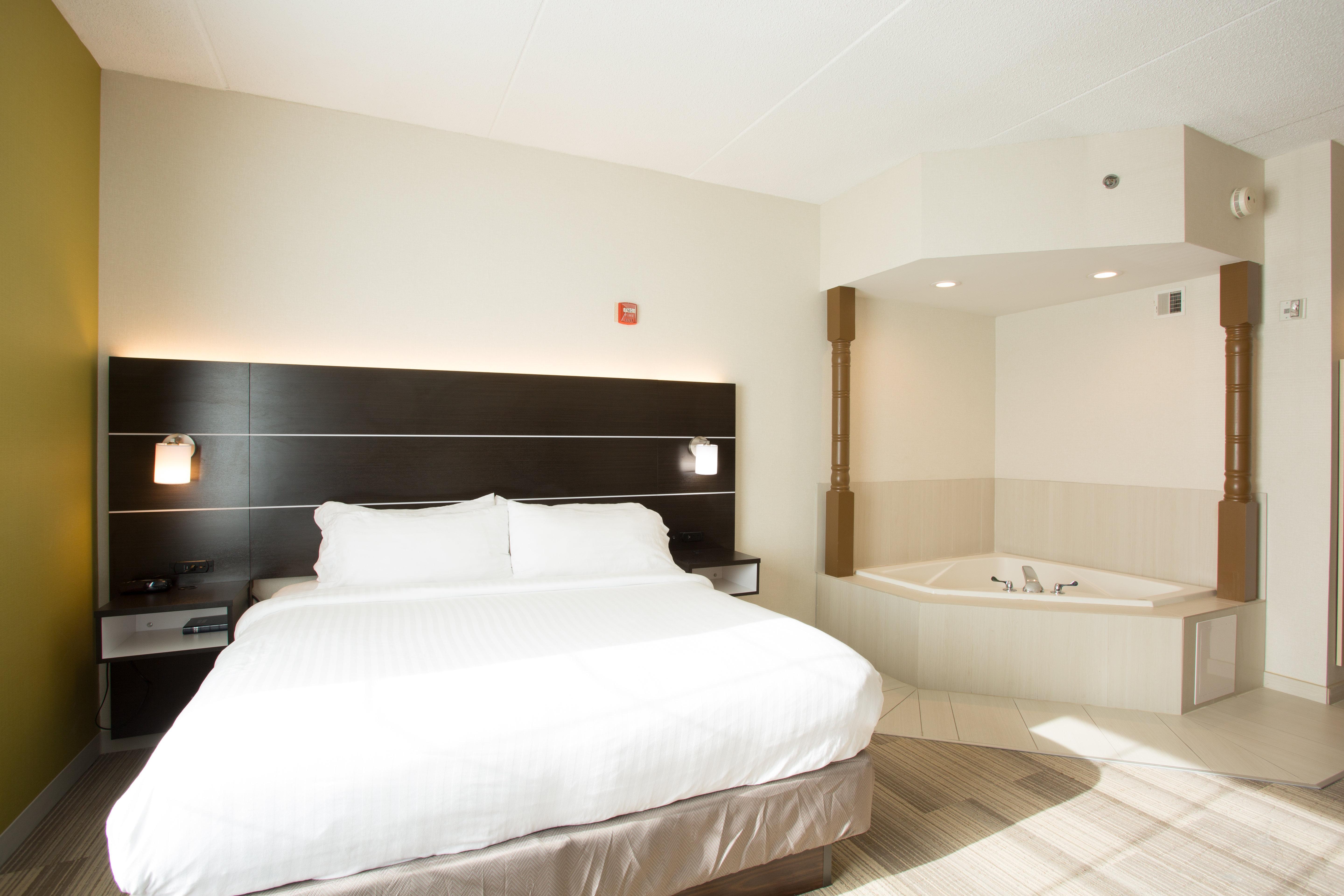 Holiday Inn Express Hotel & Suites Reading By Ihg Екстериор снимка