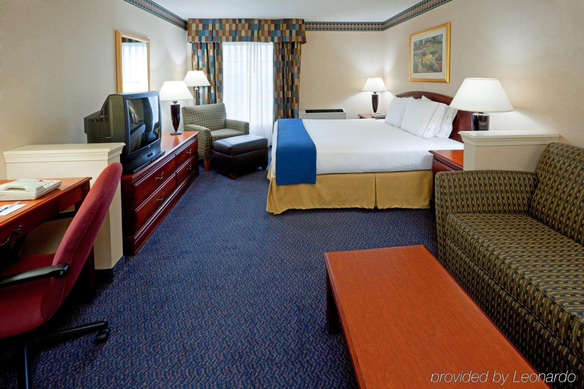 Holiday Inn Express Hotel & Suites Reading By Ihg Стая снимка