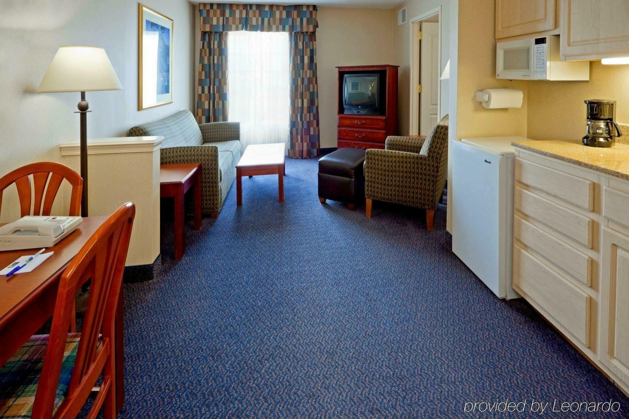 Holiday Inn Express Hotel & Suites Reading By Ihg Екстериор снимка