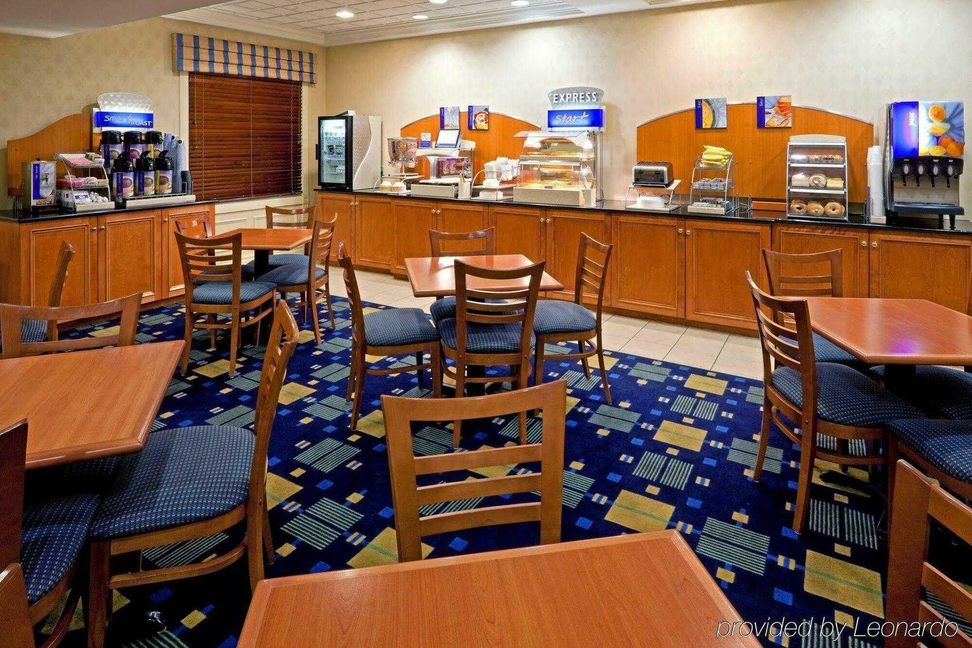 Holiday Inn Express Hotel & Suites Reading By Ihg Екстериор снимка